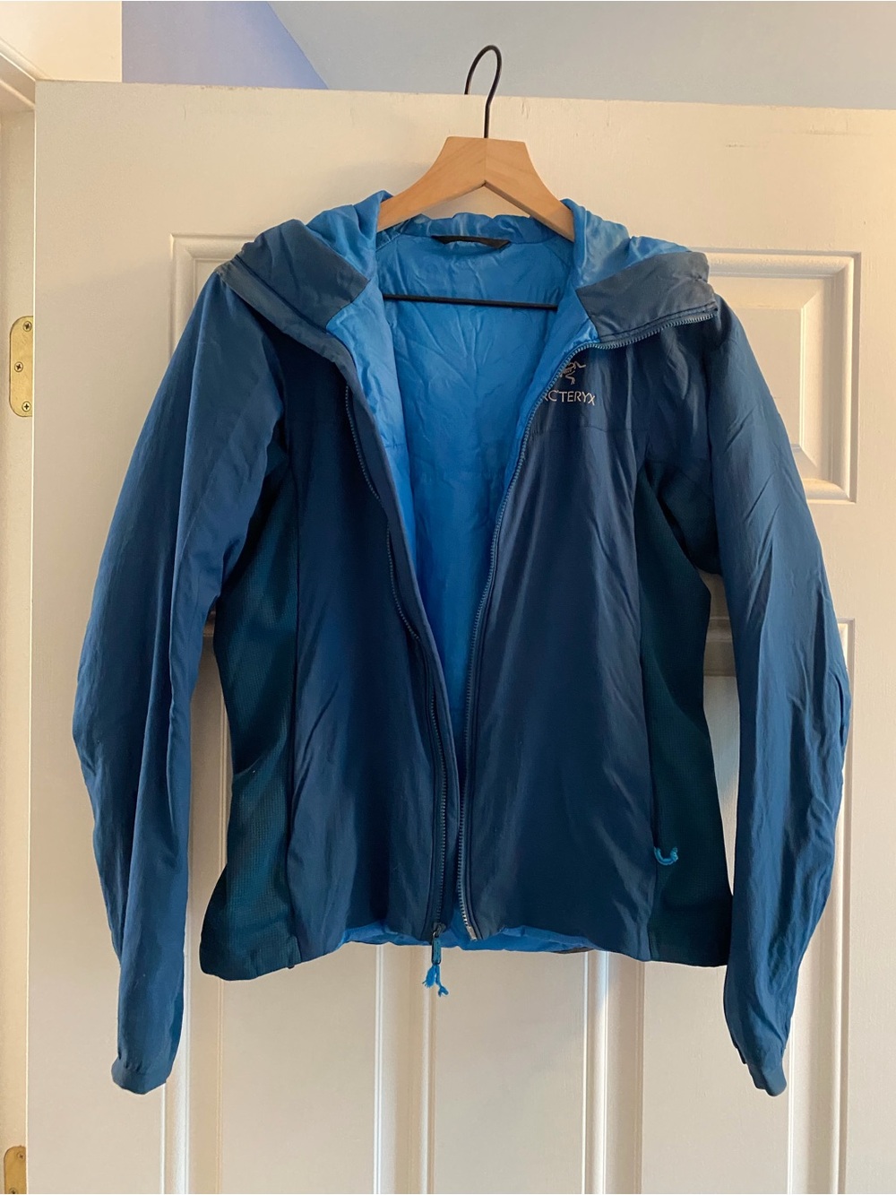 Arc'teryx Women's Deep Teal Atom SL Hoodie